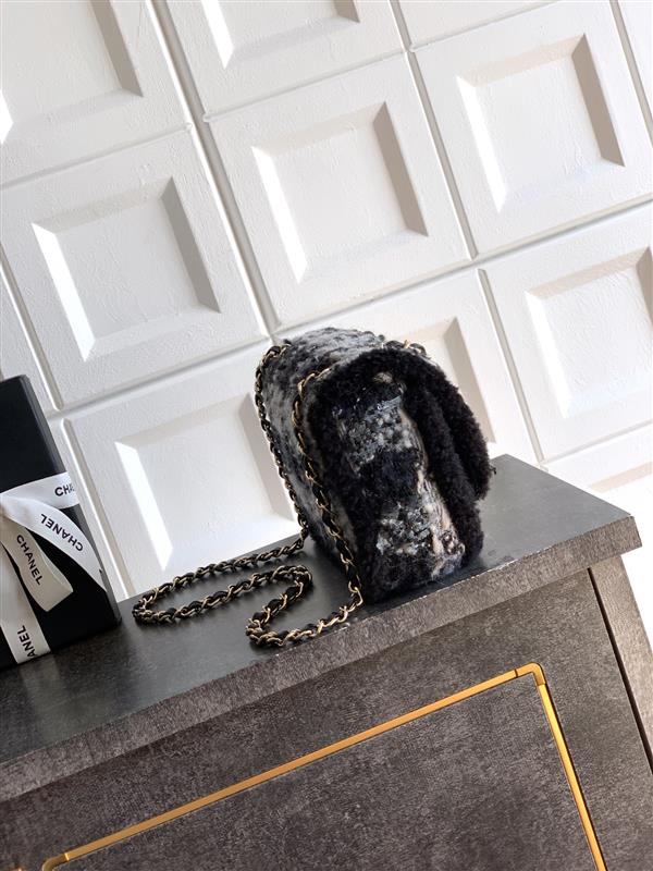 2026131214252592 900